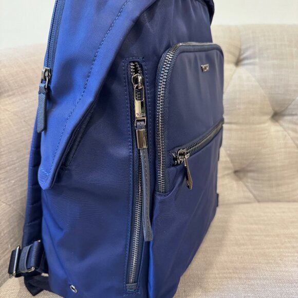 Tumi women’s Voyageur Halsey Ocean Blue Backpack - Picture 6 of 7